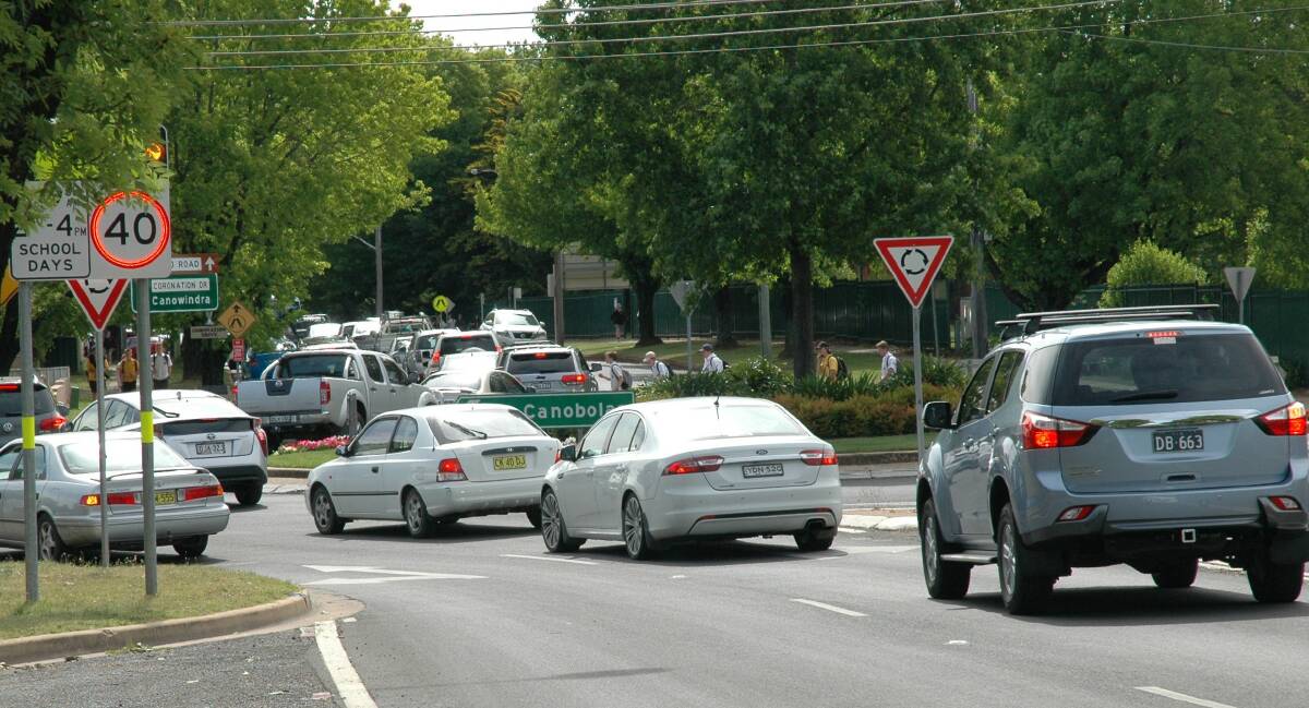 BACKED UP: Traffic congestion outside Orange High School - and other schools around Orange - has become a big problem. Photo: SUPPLIED