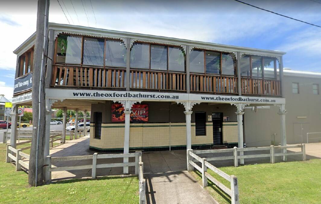 The Oxford Hotel in Bathurst where Barret smashed a window with a paver. PHOTO: GOOGLE MAPS