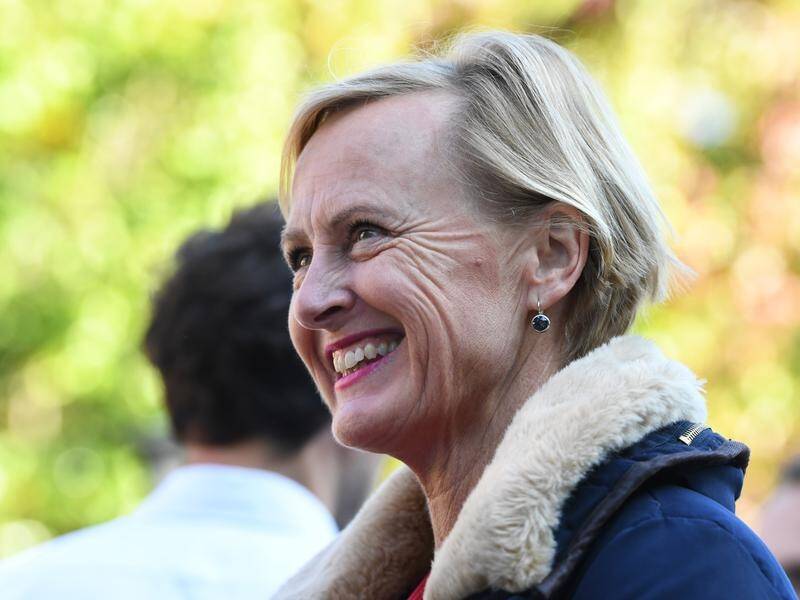 The Liberals look set to hold the Melbourne seat of Higgins after Labor 's early gain dissolved.