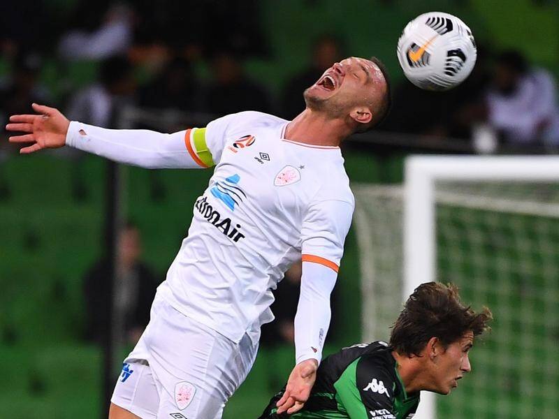 Brisbane's Tom Aldred (l) doesn't want to bow out early in the A-League finals again.