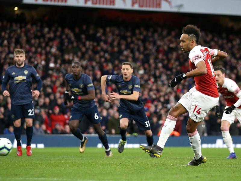 Arsenal's Pierre-Emerick Aubameyang scored a penalty as his side beat Manchester United 2-0.