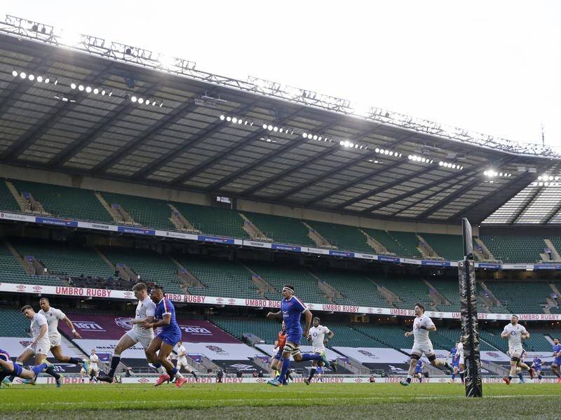 England will bid to stage the 2025 women's rugby World Cup with matches to be played at Twickenham.