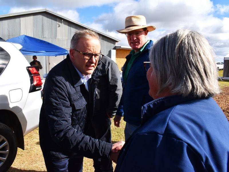 Prime Minister Anthony Albanese has toured flood-stricken central western NSW. (Murray McCloskey/AAP PHOTOS)