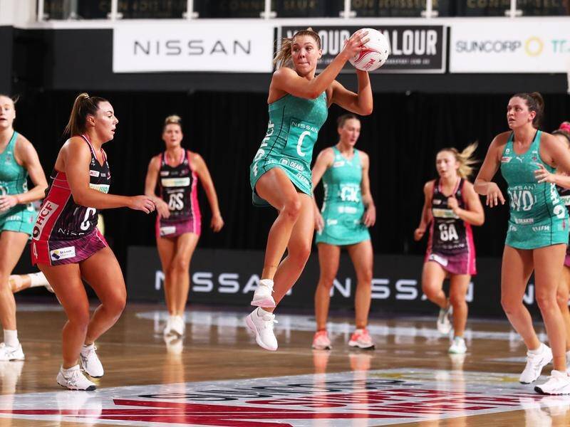 Kate Moloney of the Vixens in action during their Super Netball Round 13 loss to the Thunderbirds.