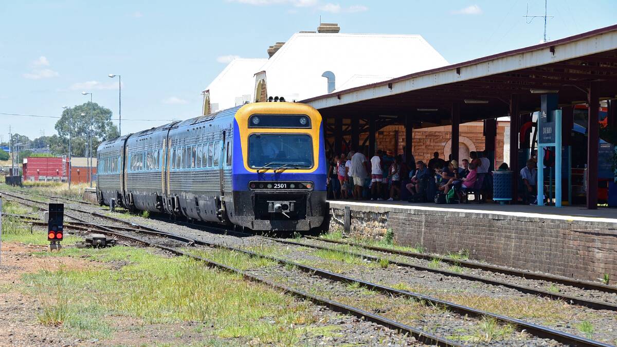 An XPT at the Dubbo Railway Station before it departs for Sydney. 