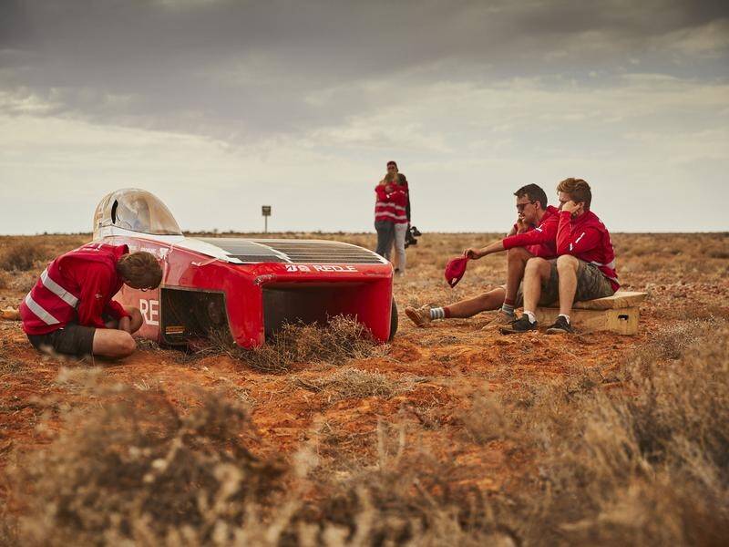 Leading car RED E from Solar Team Twente has crashed out of the World Solar Challenge.