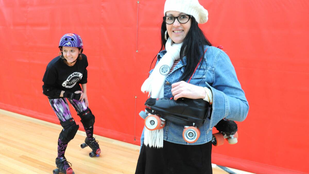 ON THE LOOKOUT: Orange Roller Derby League mediator Jude Keogh and president Leanne McCulloch are on the lookout for new players and volunteers. Photo: STEVE GOSCH  0717sgroller1
