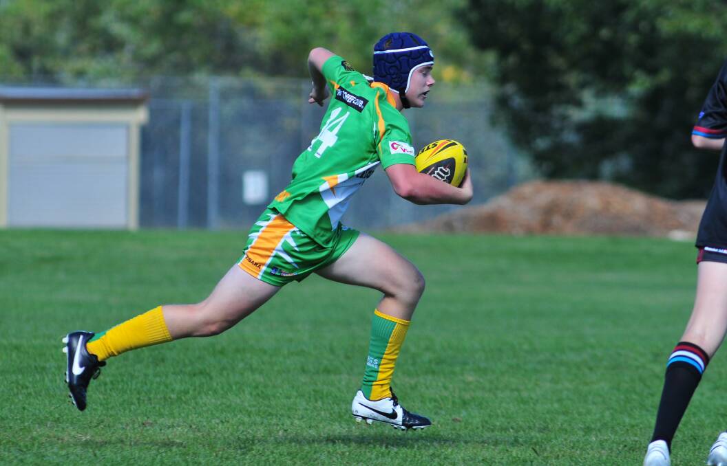 RUGBY LEAGUE: Edan Osbourne attacks for CYMS in their under 15s game against Bathurst Panthers. Photo: STEVE GOSCH