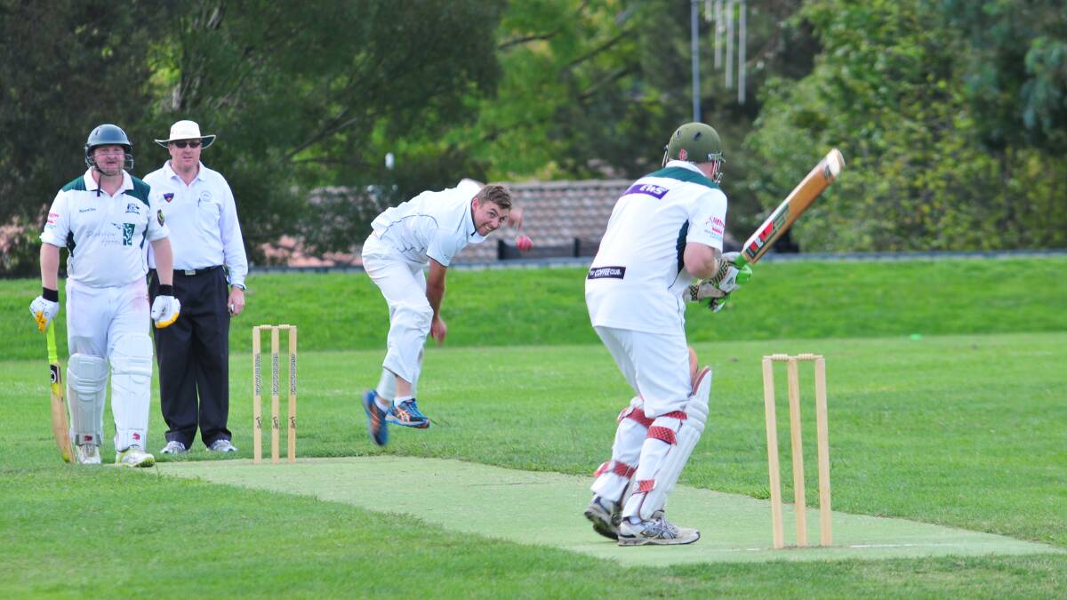 SECOND GRADE: Wanderers' Nick Sharp puts in an effort ball in his bowling performance against Orange City at Max Stewart. Photo: JUDE KEOGH