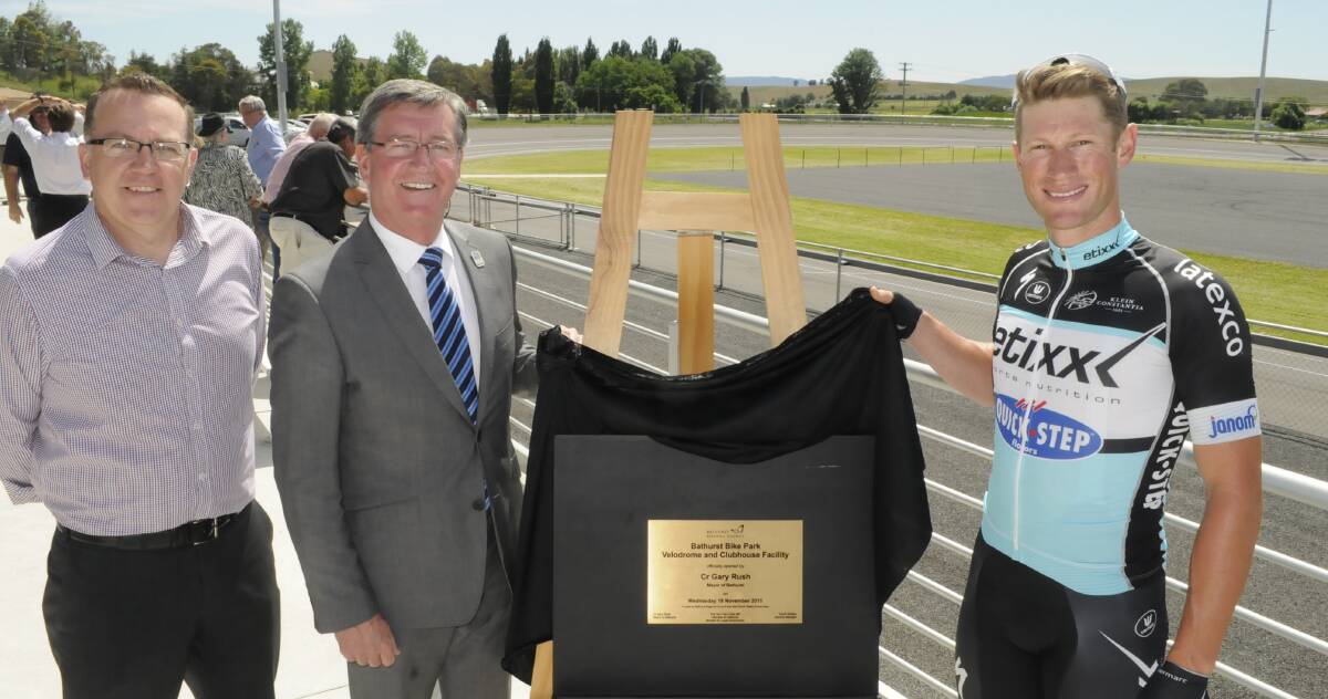 BIG DAY: New facilities at Bathurst Bike Park were officially opened yesterday by executive director Phil Egan, mayor Gary Rush and Bathurst professional cyclist Mark Renshaw. Photo: CHRIS SEABROOK	 111815cvelo4
