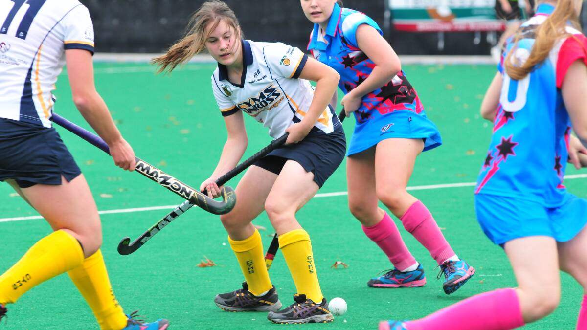 DONE AND DUSTED: Kinross-CYMS won't compete in the 2015 women's Premier League Hockey competition.  Photo: JUDE KEOGH 0426womhock5