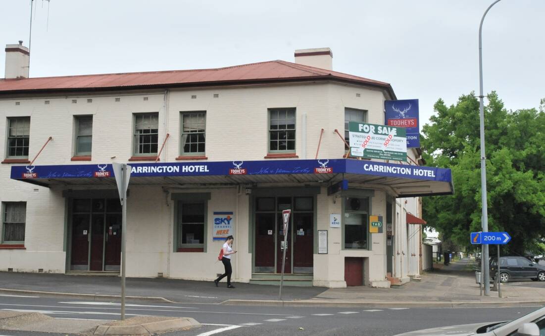 ICONIC CORNER: The Carrignton Hotel has been sold by Benchmark Commercial, one of four CBD properties which are set to change hands. Photo: JUDE KEOGH 1202jkcarro1