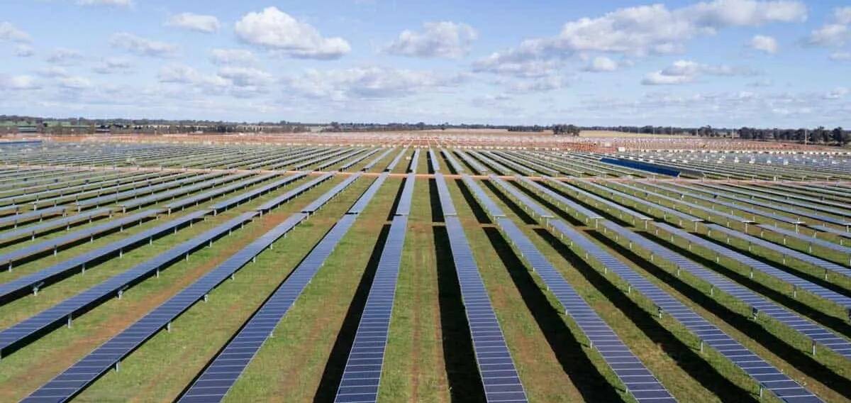 HIGHEST PERFORMER: The Parkes Solar Farm has an annual spot revenue of $160,000/MW, the highest in the country. Photo: Parkes Solar Farm