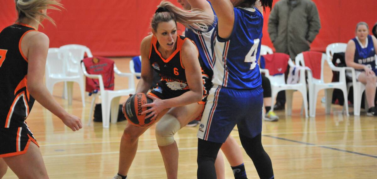 COMPETITOR: Orange's Jody Thornberry in action during her side's 54-49 victory over Dubbo in the Western Women's Regional League opening night. Photo: JUDE KEOGH