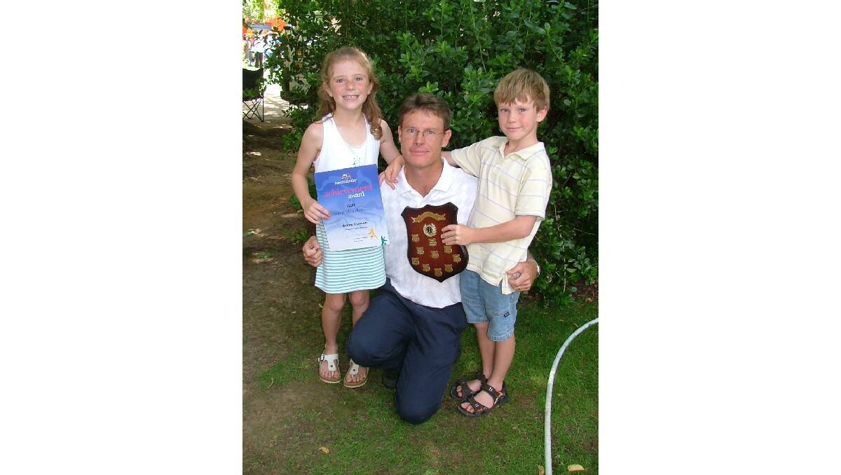 2006: Orange Senior Sportsperson of the Year - Steve Conran, pictured with his daughter Claudia and his son James.