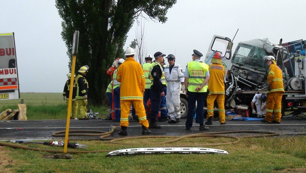 HIGHWAY CLOSED: An accident has closed the Great Western Highway at  Raglan near Bathurst this morning. 